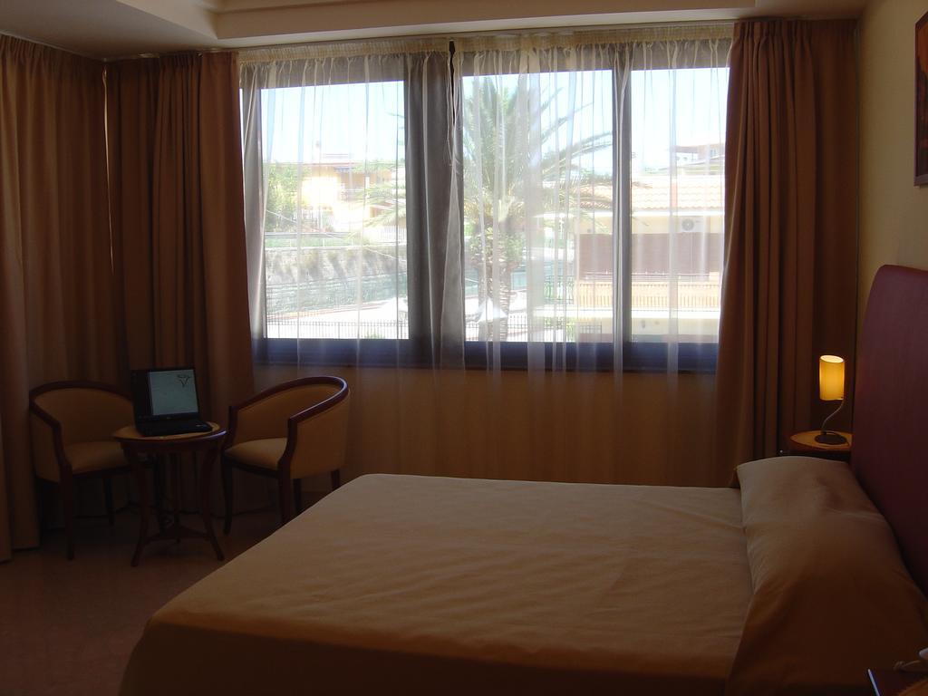 Ranch Palace Hotel Naples Exterior photo
